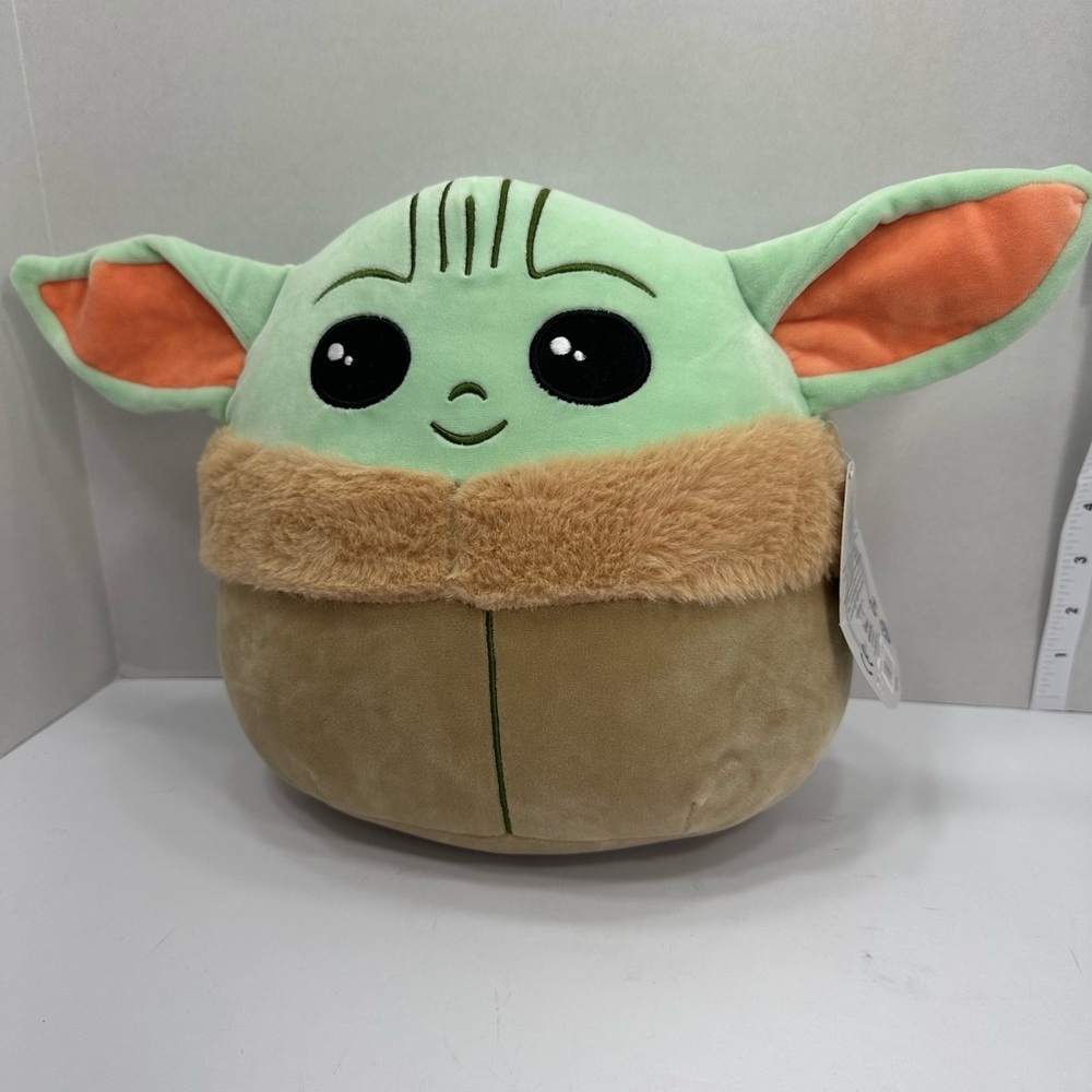 Star wars Plush Green and Brown Toy size 10”brand new W/ tags